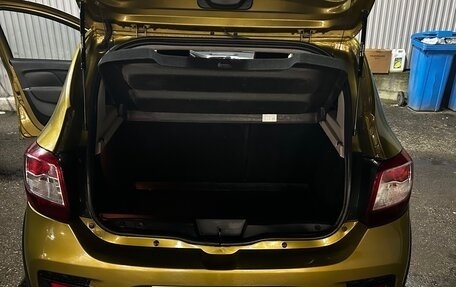 Renault Sandero II рестайлинг, 2016 год, 600 000 рублей, 2 фотография