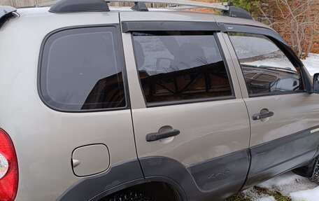 Chevrolet Niva I рестайлинг, 2012 год, 565 000 рублей, 3 фотография