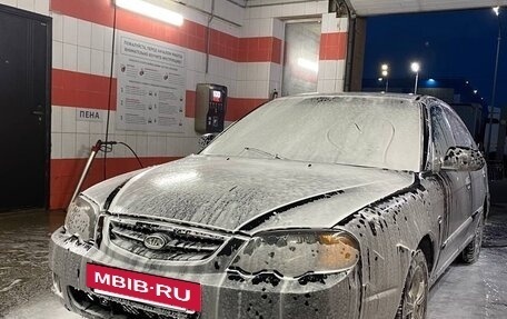 KIA Shuma II, 2002 год, 80 000 рублей, 2 фотография