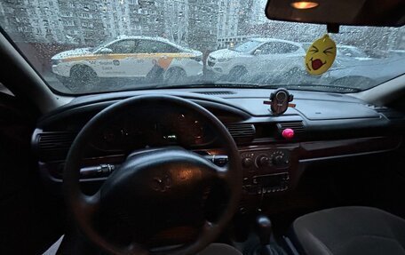 Dodge Stratus II, 2001 год, 350 000 рублей, 7 фотография