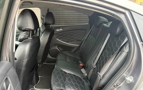 Hyundai Solaris II рестайлинг, 2016 год, 1 100 000 рублей, 3 фотография