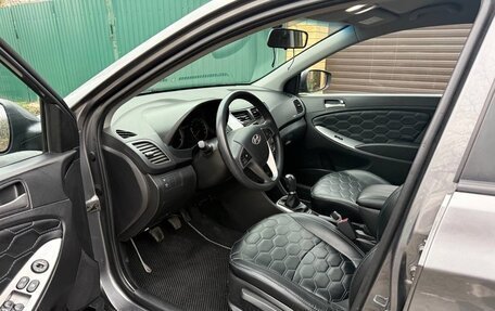 Hyundai Solaris II рестайлинг, 2016 год, 1 100 000 рублей, 8 фотография