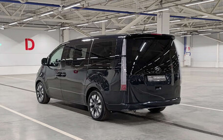 Hyundai Staria, 2021 год, 4 799 000 рублей, 11 фотография