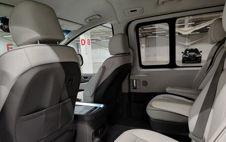 Hyundai Staria, 2021 год, 4 799 000 рублей, 16 фотография