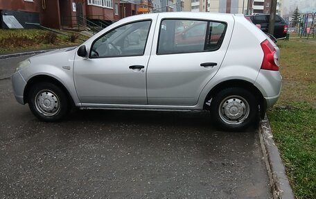 Renault Sandero I, 2012 год, 550 000 рублей, 1 фотография