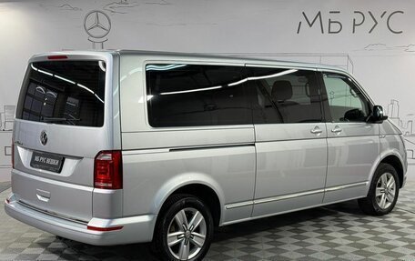 Volkswagen Multivan T6 рестайлинг, 2018 год, 3 700 000 рублей, 7 фотография