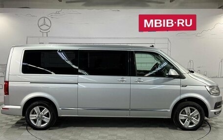 Volkswagen Multivan T6 рестайлинг, 2018 год, 3 700 000 рублей, 6 фотография