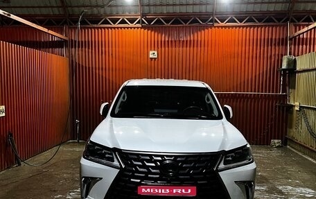 Lexus LX III, 2017 год, 7 500 000 рублей, 1 фотография