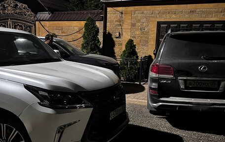 Lexus LX III, 2017 год, 7 500 000 рублей, 4 фотография