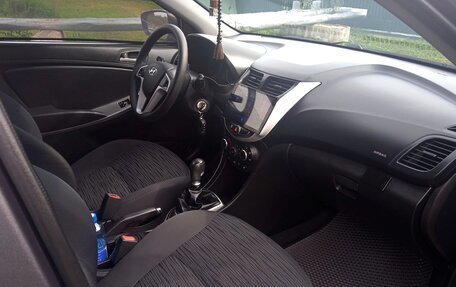 Hyundai Solaris II рестайлинг, 2014 год, 730 000 рублей, 11 фотография