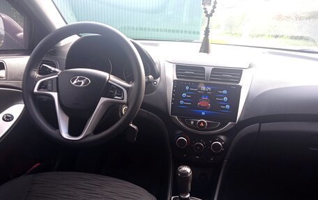 Hyundai Solaris II рестайлинг, 2014 год, 730 000 рублей, 12 фотография