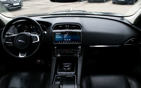 Jaguar F-Pace, 2019 год, 3 198 000 рублей, 11 фотография