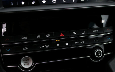 Jaguar F-Pace, 2019 год, 3 198 000 рублей, 19 фотография