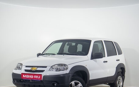 Chevrolet Niva I рестайлинг, 2018 год, 599 000 рублей, 3 фотография