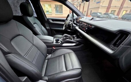 Porsche Cayenne III, 2024 год, 18 500 000 рублей, 12 фотография