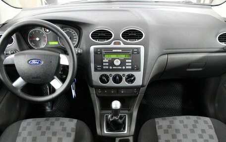 Ford Focus II рестайлинг, 2007 год, 720 000 рублей, 17 фотография