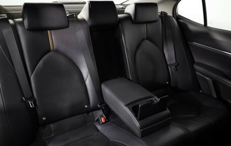 Toyota Camry, 2019 год, 2 850 000 рублей, 24 фотография