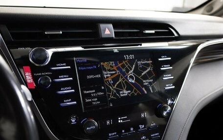 Toyota Camry, 2019 год, 2 850 000 рублей, 15 фотография