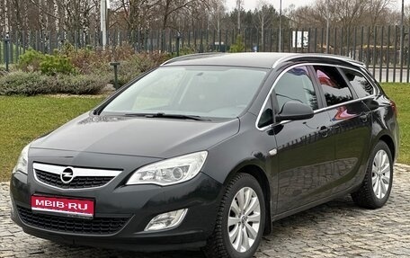 Opel Astra J, 2012 год, 795 000 рублей, 1 фотография