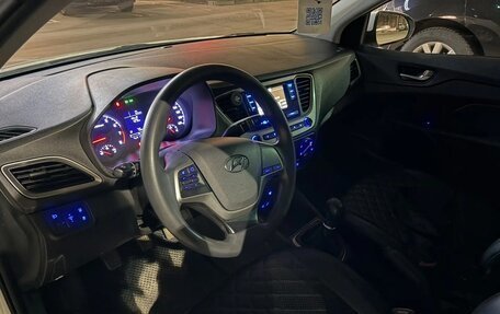 Hyundai Solaris II рестайлинг, 2019 год, 1 200 000 рублей, 6 фотография