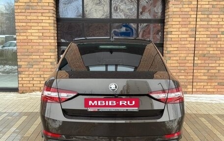 Skoda Superb III рестайлинг, 2018 год, 1 290 000 рублей, 5 фотография