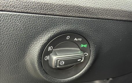 Skoda Superb III рестайлинг, 2018 год, 1 290 000 рублей, 14 фотография