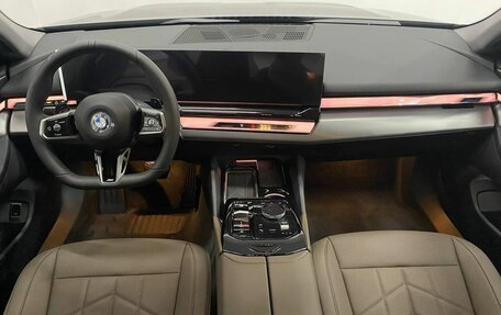 BMW 5 серия, 2025 год, 8 549 000 рублей, 9 фотография