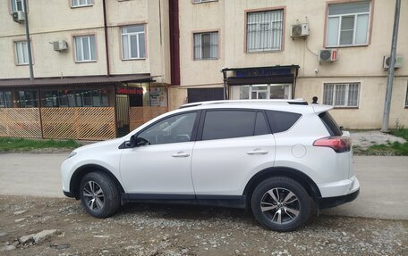 Toyota RAV4, 2018 год, 2 650 000 рублей, 4 фотография