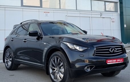 Infiniti FX II, 2011 год, 2 600 000 рублей, 1 фотография
