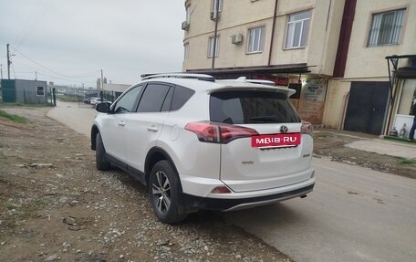 Toyota RAV4, 2018 год, 2 650 000 рублей, 3 фотография