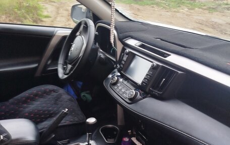 Toyota RAV4, 2018 год, 2 650 000 рублей, 6 фотография