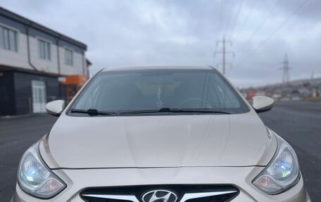 Hyundai Solaris II рестайлинг, 2013 год, 620 000 рублей, 17 фотография