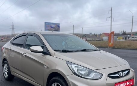 Hyundai Solaris II рестайлинг, 2013 год, 620 000 рублей, 16 фотография