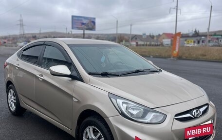 Hyundai Solaris II рестайлинг, 2013 год, 620 000 рублей, 20 фотография
