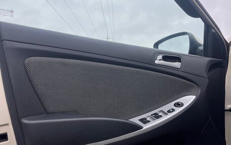 Hyundai Solaris II рестайлинг, 2013 год, 620 000 рублей, 31 фотография