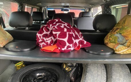 Volkswagen Caravelle T5, 2005 год, 1 100 000 рублей, 16 фотография