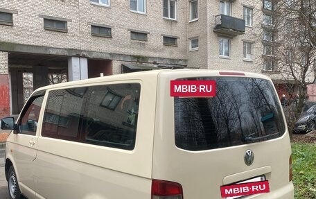 Volkswagen Caravelle T5, 2005 год, 1 100 000 рублей, 7 фотография