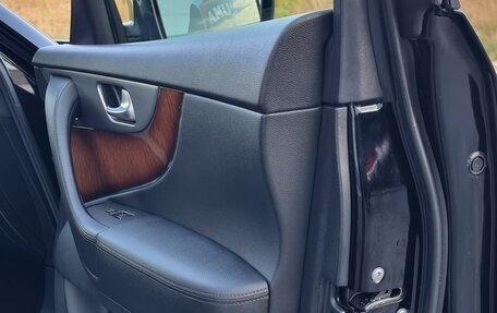 Infiniti FX II, 2011 год, 2 600 000 рублей, 17 фотография