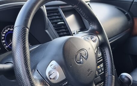 Infiniti FX II, 2011 год, 2 600 000 рублей, 20 фотография