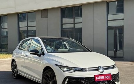 Volkswagen Golf VIII, 2024 год, 2 750 032 рублей, 1 фотография