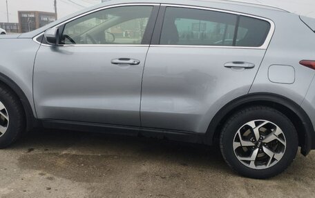 KIA Sportage IV рестайлинг, 2020 год, 2 300 000 рублей, 10 фотография