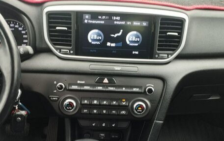 KIA Sportage IV рестайлинг, 2020 год, 2 300 000 рублей, 9 фотография