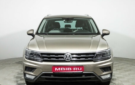 Volkswagen Tiguan II, 2017 год, 1 945 989 рублей, 2 фотография