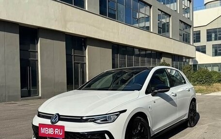 Volkswagen Golf VIII, 2024 год, 2 750 032 рублей, 2 фотография