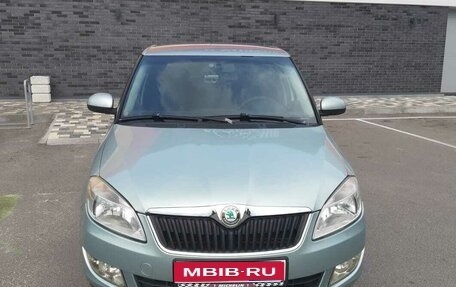 Skoda Fabia II, 2010 год, 350 000 рублей, 1 фотография