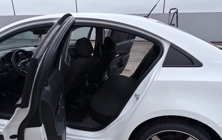 Chevrolet Cruze II, 2010 год, 850 000 рублей, 13 фотография