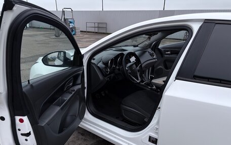 Chevrolet Cruze II, 2010 год, 850 000 рублей, 9 фотография