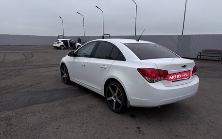 Chevrolet Cruze II, 2010 год, 850 000 рублей, 6 фотография