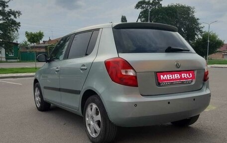 Skoda Fabia II, 2010 год, 350 000 рублей, 3 фотография