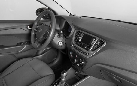 Hyundai Solaris II рестайлинг, 2021 год, 1 675 900 рублей, 4 фотография